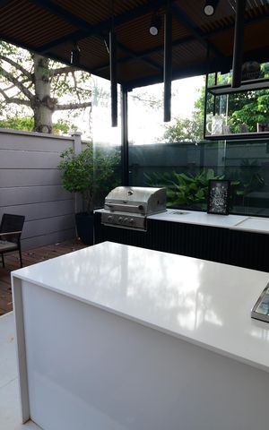 Casa de condomínio à venda com 145m², 3 quartos e 2 vagasVaranda gourmet