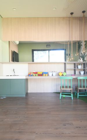 Casa de condomínio à venda com 145m², 3 quartos e 2 vagasBrinquedoteca