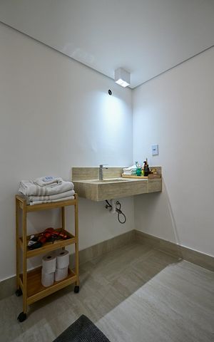 Apartamento à venda com 210m², 3 quartos e 2 vagasBanheiro Suíte 1