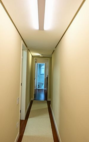 Apartamento à venda com 210m², 3 quartos e 2 vagasCorredor