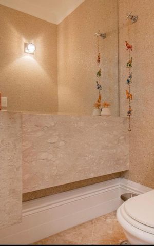 Casa à venda com 424m², 4 quartos e 4 vagas Casa à venda com 424m², 4 quartos e 4 vagasBanheiro