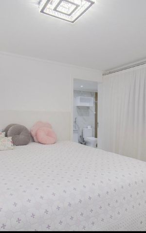 Casa à venda com 424m², 4 quartos e 4 vagas Casa à venda com 424m², 4 quartos e 4 vagasQuarto