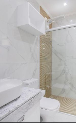Casa à venda com 424m², 4 quartos e 4 vagas Casa à venda com 424m², 4 quartos e 4 vagasBanheiro