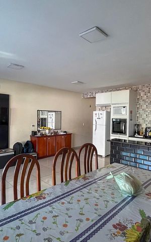 Casa à venda com 300m², 5 quartos e 2 vagasCasa 2 - Sala/Cozinha