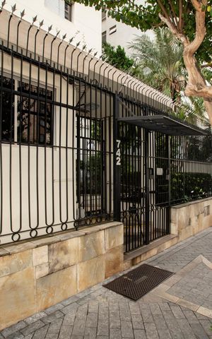 Apartamento para alugar com 65m², 2 quartos e 1 vagaFrente