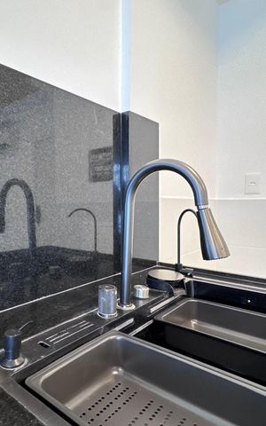 Apartamento para alugar com 98m², 3 quartos e 1 vaga Apartamento para alugar com 98m², 3 quartos e 1 vagaCozinha e Área de Serviço