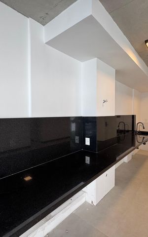 Apartamento para alugar com 98m², 3 quartos e 1 vaga Apartamento para alugar com 98m², 3 quartos e 1 vagaCozinha e Área de Serviço