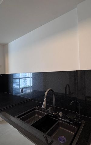 Apartamento para alugar com 98m², 3 quartos e 1 vaga Apartamento para alugar com 98m², 3 quartos e 1 vagaCozinha e Área de Serviço