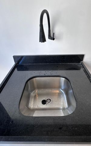 Apartamento para alugar com 98m², 3 quartos e 1 vaga Apartamento para alugar com 98m², 3 quartos e 1 vagaCozinha e Área de Serviço