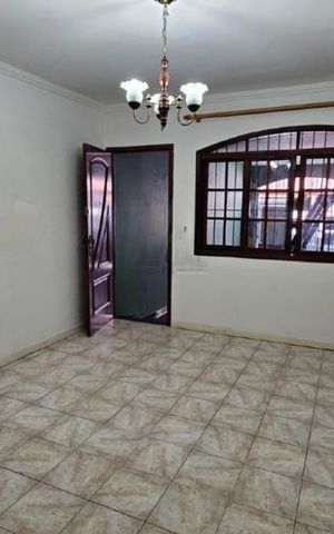 Casa à venda com 115m², 2 quartos e 2 vagas