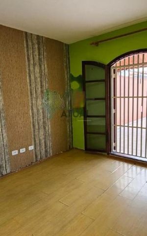 Casa à venda com 115m², 2 quartos e 2 vagas