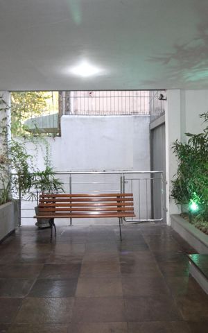 Apartamento à venda com 85m², 2 quartos e 1 vagaCorredor