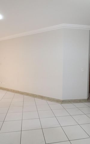 Apartamento à venda com 200m², 2 quartos e 2 vagasSala