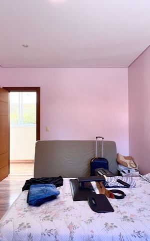 Casa à venda com 600m², 6 quartos e 4 vagas Casa à venda com 600m², 6 quartos e 4 vagasQuarto 4