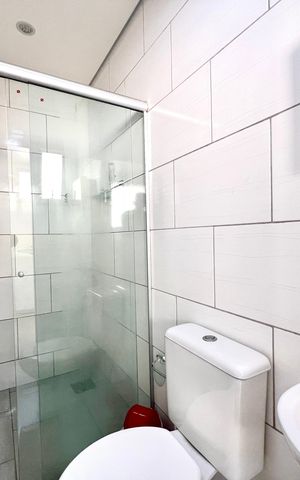 Casa à venda com 600m², 6 quartos e 4 vagas Casa à venda com 600m², 6 quartos e 4 vagasBanheiro Social