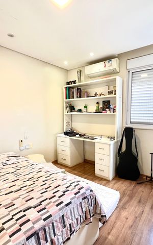 Casa à venda com 600m², 6 quartos e 4 vagas Casa à venda com 600m², 6 quartos e 4 vagasQuarto 1