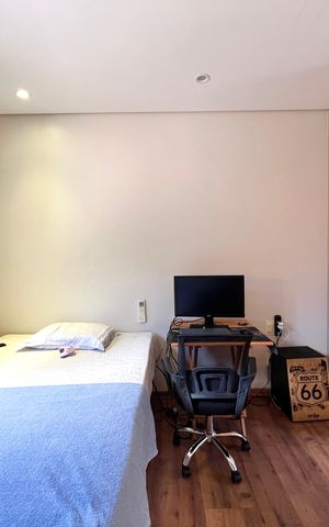 Casa à venda com 600m², 6 quartos e 4 vagas Casa à venda com 600m², 6 quartos e 4 vagasQuarto 3