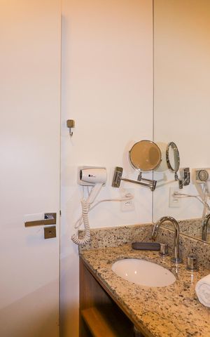 Studio à venda com 33m², 0 quarto e sem vagaBanheiro