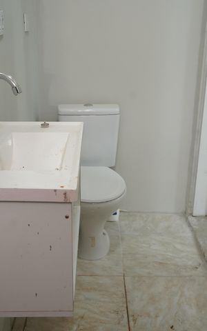 Casa para alugar com 50m², 2 quartos e sem vagaBanheiro