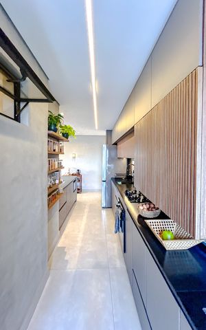 Apartamento à venda com 79m², 3 quartos e 1 vagaÁrea de Serviço