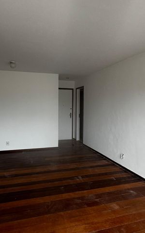Apartamento à venda com 113m², 3 quartos e 2 vagas Apartamento à venda com 113m², 3 quartos e 2 vagasSala