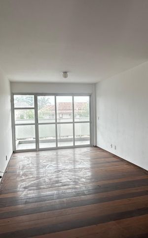 Apartamento à venda com 113m², 3 quartos e 2 vagas Apartamento à venda com 113m², 3 quartos e 2 vagasSala
