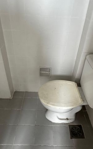 Apartamento à venda com 113m², 3 quartos e 2 vagas Apartamento à venda com 113m², 3 quartos e 2 vagasBanheiro de serviço