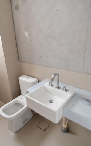 Apartamento à venda com 60m², 2 quartos e 2 vagasBanheiro Suíte