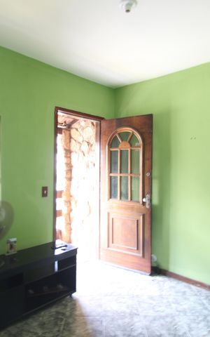 Casa à venda com 100m², 2 quartos e 1 vagaSala