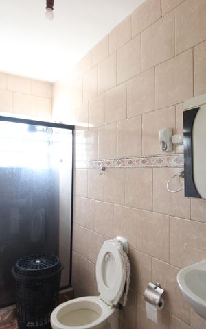 Casa à venda com 100m², 2 quartos e 1 vagaBanheiro social