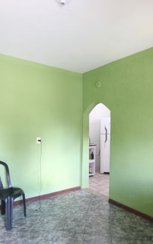 Casa à venda com 100m², 2 quartos e 1 vagaSala