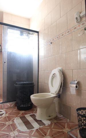 Casa à venda com 100m², 2 quartos e 1 vagaBanheiro social
