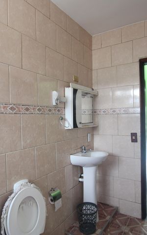Casa à venda com 100m², 2 quartos e 1 vagaBanheiro social