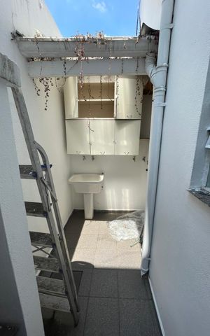 Casa à venda com 124m², 4 quartos e 1 vaga Casa à venda com 124m², 4 quartos e 1 vagaÁrea de serviço