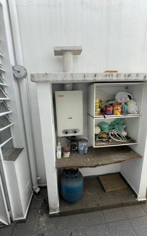 Casa à venda com 124m², 4 quartos e 1 vaga Casa à venda com 124m², 4 quartos e 1 vagaÁrea externa