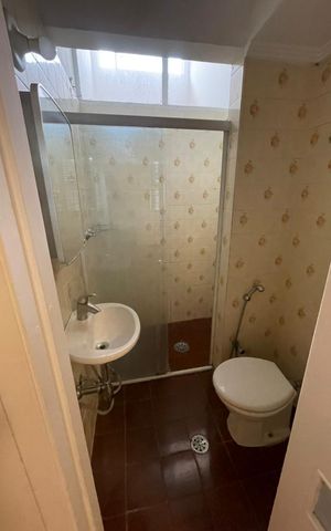 Casa à venda com 124m², 4 quartos e 1 vaga Casa à venda com 124m², 4 quartos e 1 vagaBanheiro