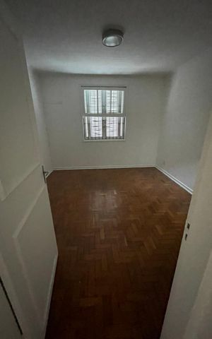 Casa à venda com 124m², 4 quartos e 1 vaga Casa à venda com 124m², 4 quartos e 1 vagaQuarto
