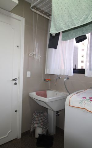 Apartamento à venda com 155m², 3 quartos e 3 vagasÁrea de Serviço