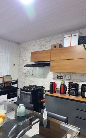 Casa à venda com 253m², 4 quartos e 1 vagaCozinha 