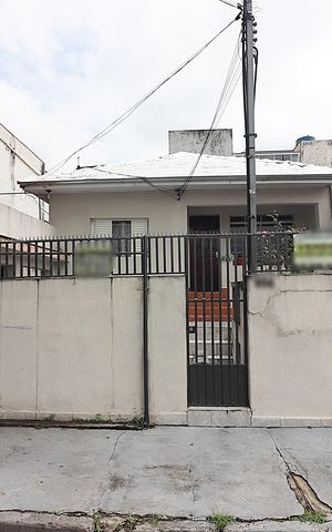 Casa à venda com 253m², 4 quartos e 1 vagaFachada