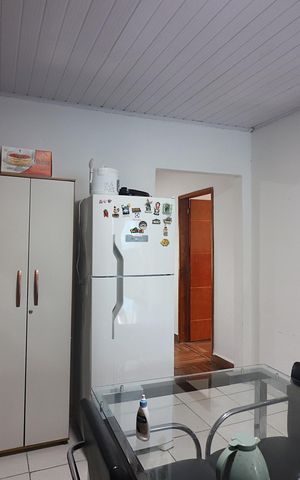 Casa à venda com 253m², 4 quartos e 1 vagaCozinha 