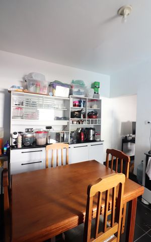 Casa à venda com 253m², 4 quartos e 1 vagaCozinha edícula 