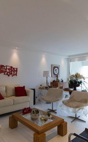 Apartamento à venda com 224m², 4 quartos e 3 vagas