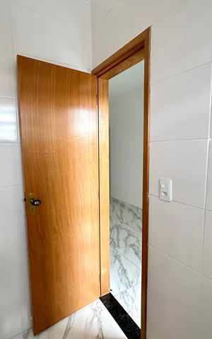 Casa à venda com 100m², 3 quartos e 2 vagas Casa à venda com 100m², 3 quartos e 2 vagasBanheiro da Suíte
