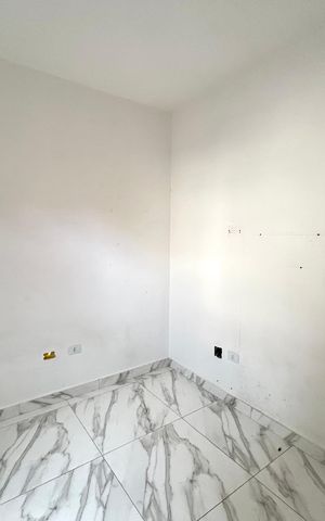 Casa à venda com 100m², 3 quartos e 2 vagas Casa à venda com 100m², 3 quartos e 2 vagasQuarto 1