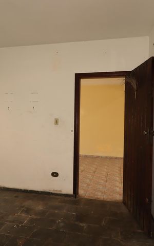 Casa à venda com 391m², 4 quartos e 3 vagasCômodo Livre