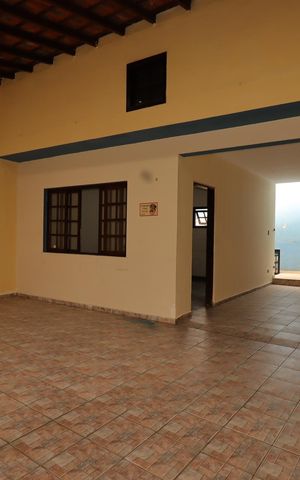 Casa à venda com 391m², 4 quartos e 3 vagasGaragem