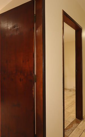 Casa à venda com 391m², 4 quartos e 3 vagasCorredor interno