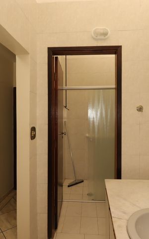 Casa à venda com 391m², 4 quartos e 3 vagasBanheiro Social