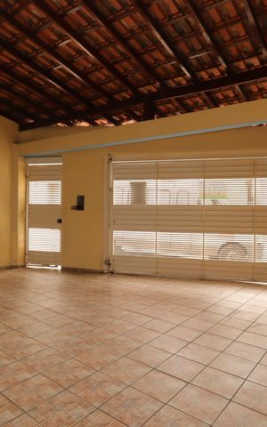 Casa à venda com 391m², 4 quartos e 3 vagasGaragem